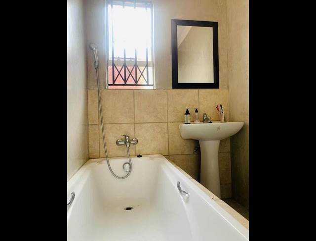 3 BEDROOM HOUSE FOR SALE IN FLEURHOF